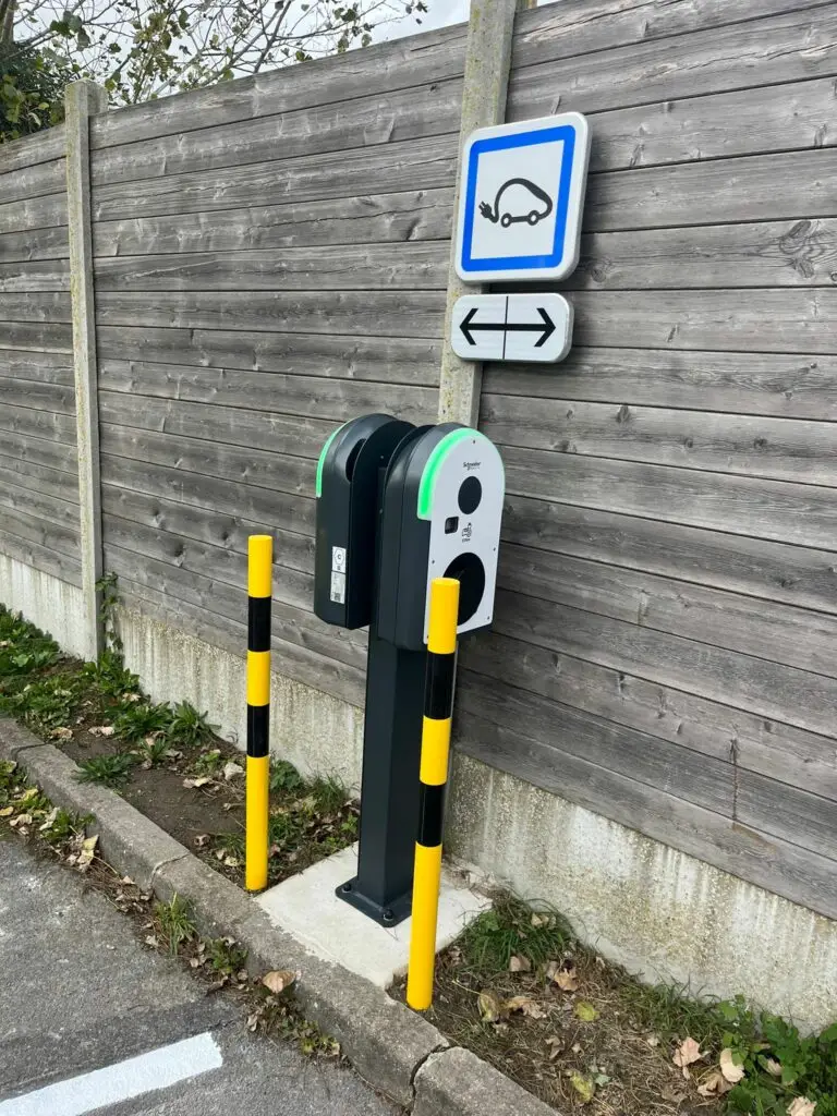 Borne de recharge entreprise