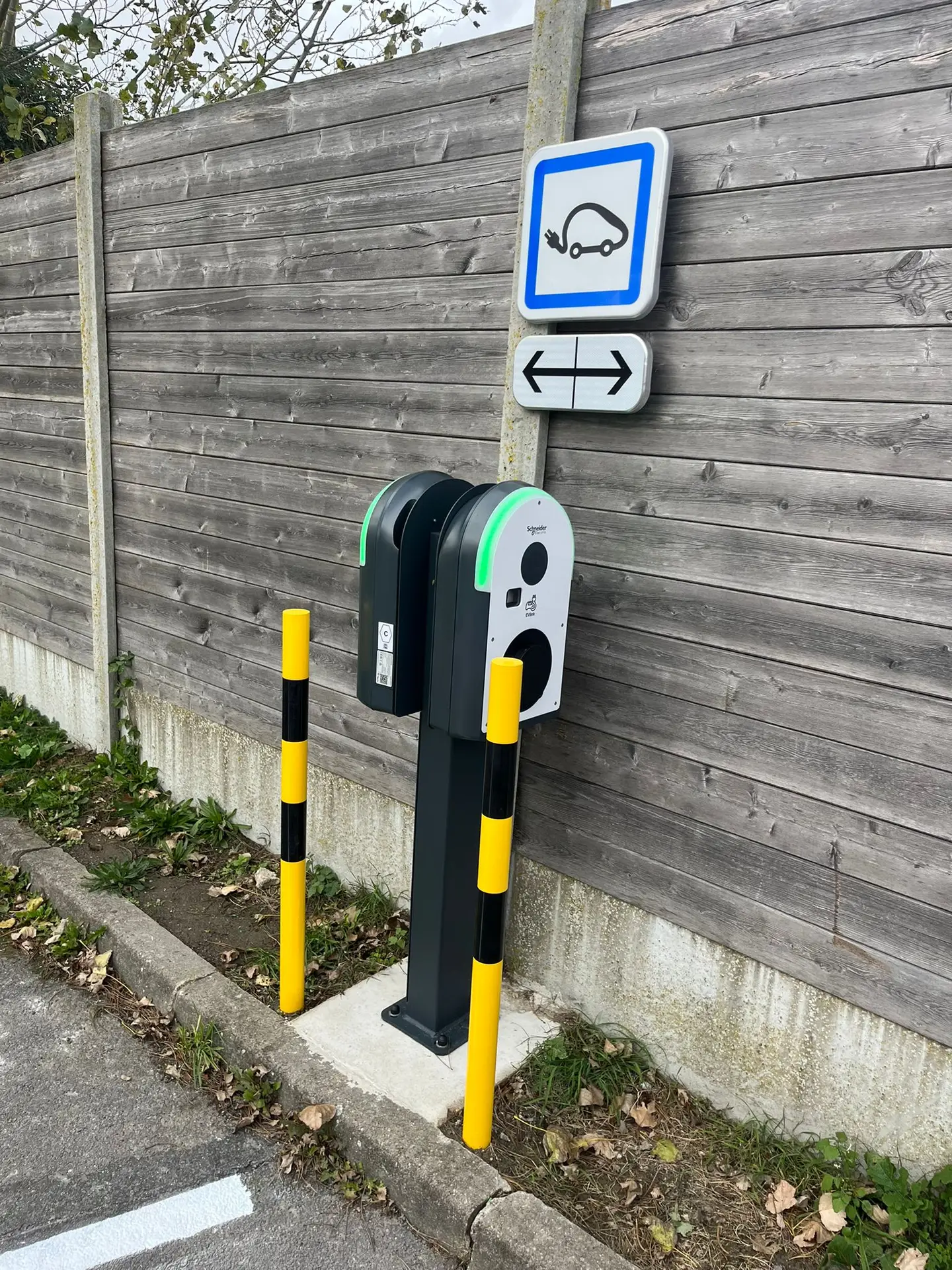 Borne de recharge entreprise